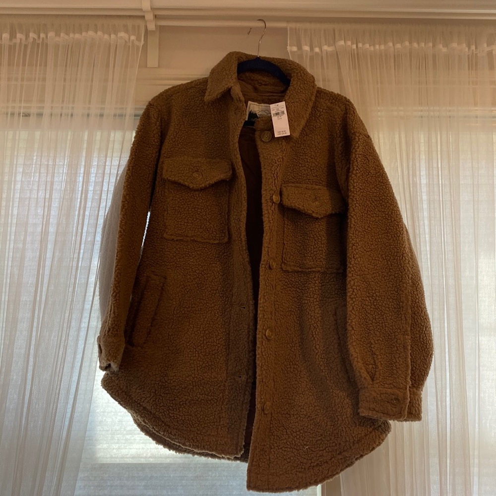 American Eagle Teddy Jacket (BRAND NEW)